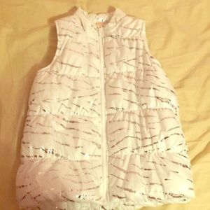 Faded glory puffy sleeveless jacket